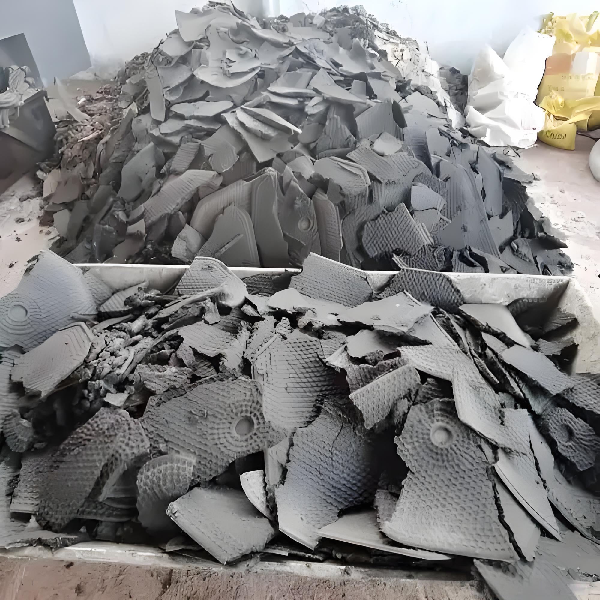 Chitosan sludge treatment agent
